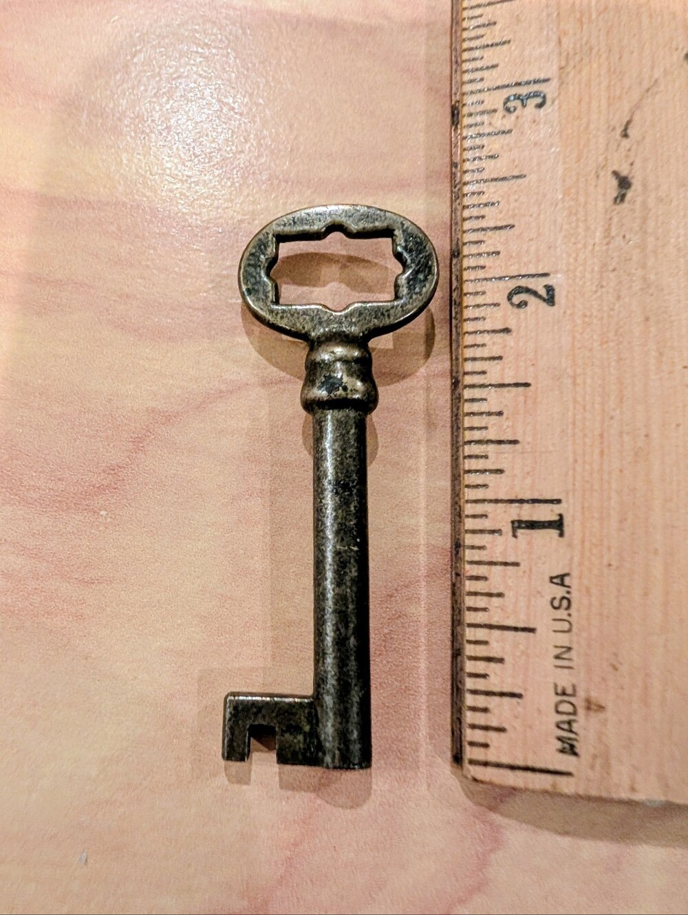 Antique-Style Metal Skeleton Key in Antique Brass